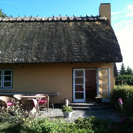 Grastenhus Thurø By