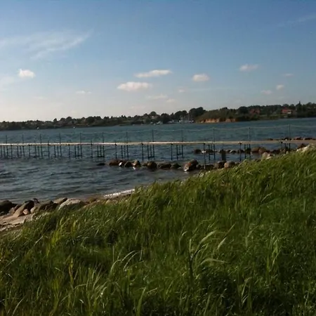 Grastenhus Holiday home *